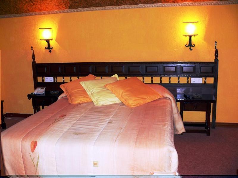 Hotel Restaurante Las Galias Zuera Bilik gambar